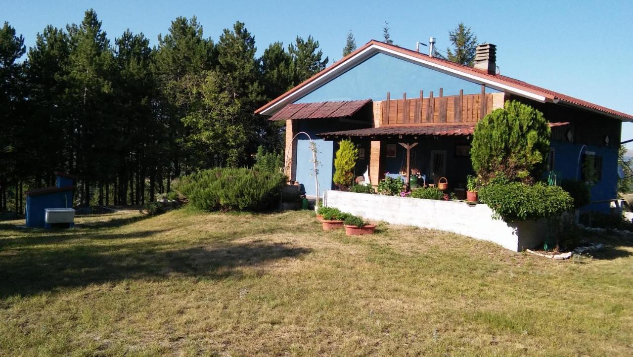 Chalet Ricciano Foligno Exterior foto